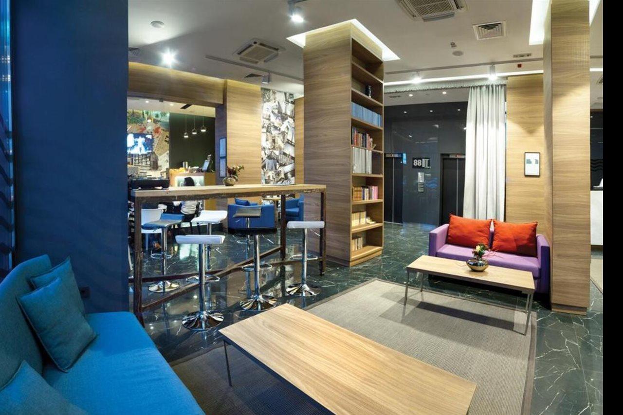 Radisson Red 4*